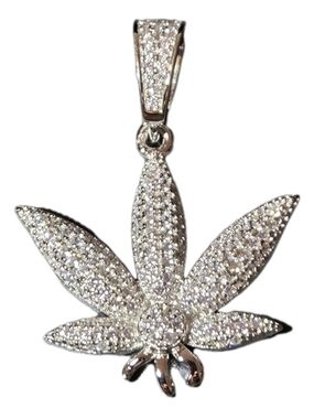 Moissanite Iced Out Marijuana Leaf Pendant 925 Sterling Silver NEW